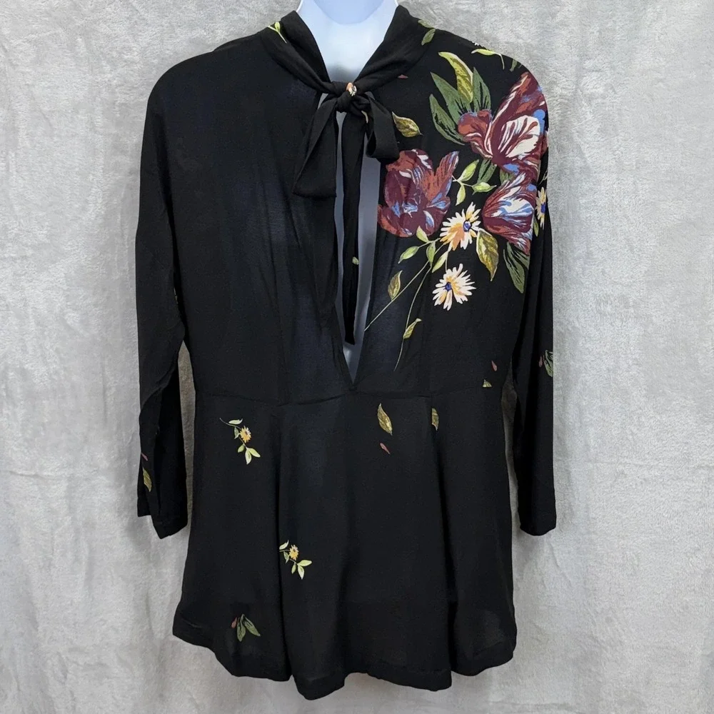 Free People Gemma Tunic‎ Womens L Black Floral Keyhole Mock Neck Blouse Shirt